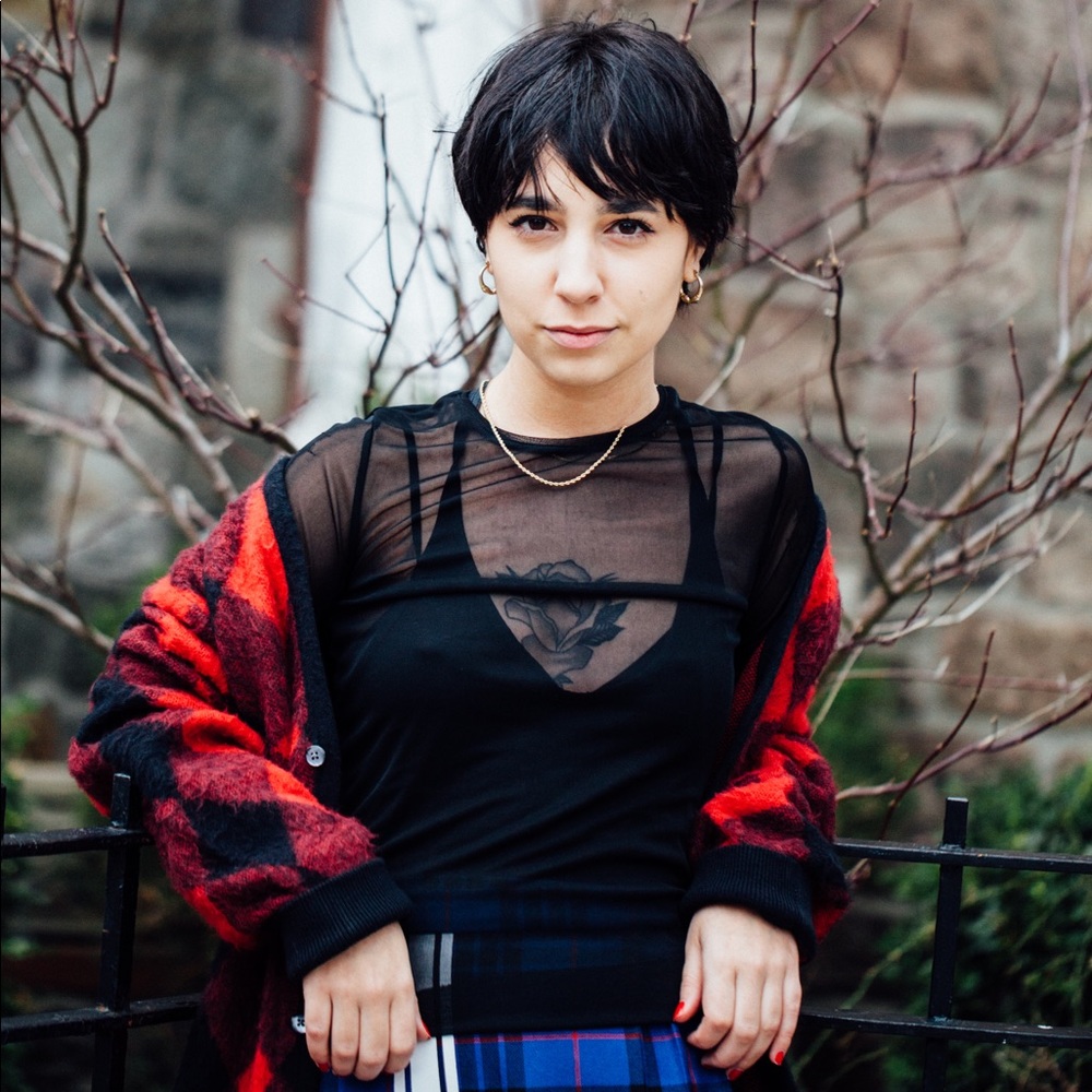 Meet your Posher, Lia